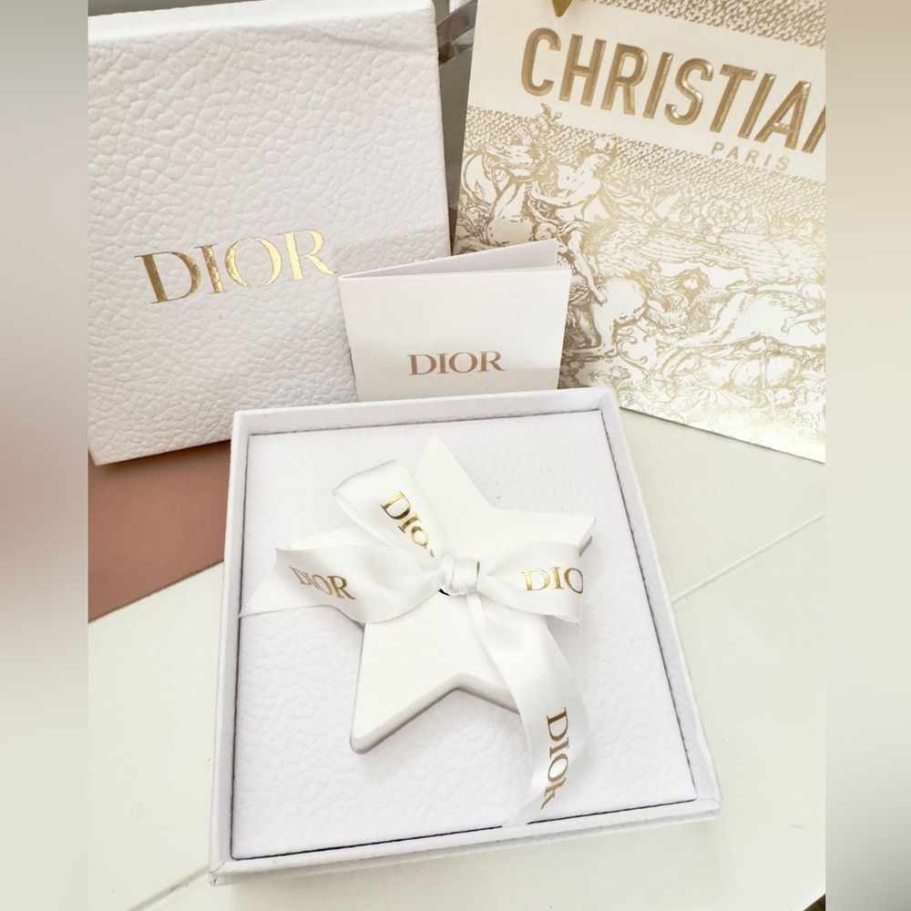 Christian Dior Ceramic Star Fragrance Diffuser/ Paper Weight